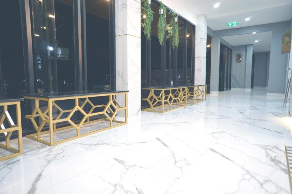 Prinn Hotel Районг Екстериор снимка