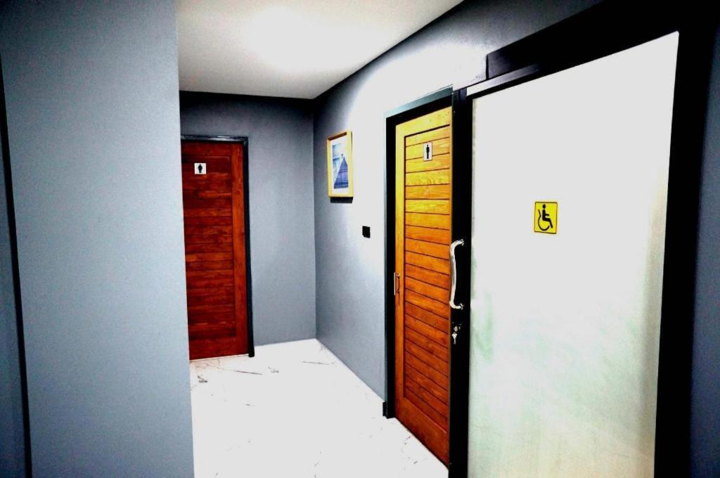 Prinn Hotel Районг Екстериор снимка